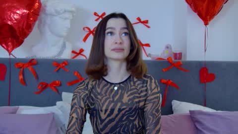 MariaMenson online show from 02.23.25