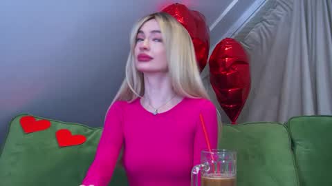 MariaMenson online show from 02.28.25