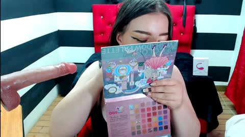 Snapshot of marian_ran_ chatting on 12.27.24 Marian online show from 12.27.24