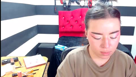 Snapshot of marian_ran_ chatting on 01.07.25 Marian online show from 01.07.25