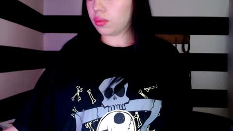 Snapshot of marian_ran_ chatting on 01.13.25 Marian online show from 01.13.25