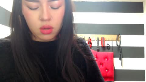 Snapshot of marian_ran_ chatting on 01.14.25 Marian online show from 01.14.25