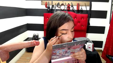 Snapshot of marian_ran_ chatting on 01.30.25 Marian online show from 01.30.25