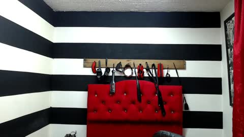 Snapshot of marian_ran_ chatting on 02.01.25 Marian online show from 02.01.25