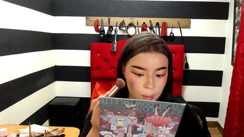 Snapshot of marian_ran_ chatting on 02.04.25 Marian online show from 02.04.25