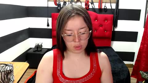 Snapshot of marian_ran_ chatting on 02.19.25 Marian online show from 02.19.25