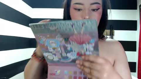 Snapshot of marian_ran_ chatting on 03.08.25 Marian online show from 03.08.25