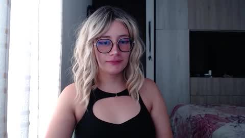 Mariana online show from 09.30.25