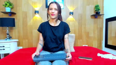 Mariana Angel online show from 12.19.24