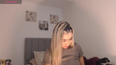 Mariana online show from 03.25.26