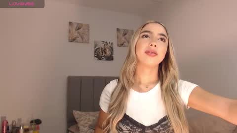 Mariana online show from 03.28.26