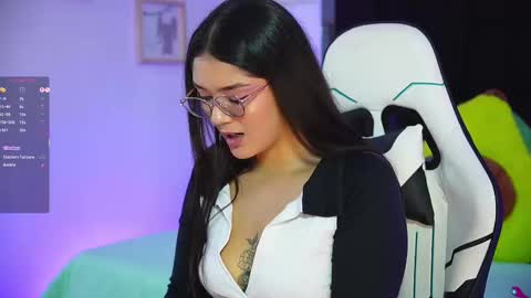 Mariana  online show from 09.18.25