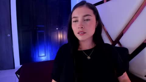 Snapshot of mariana_smiith chatting on 06.17.26 Mariana online show from 06.17.26