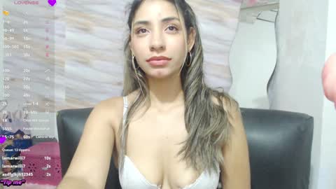 Snapshot of mariana_turner chatting on 12.24.24 Mariana turner online show from 12.24.24