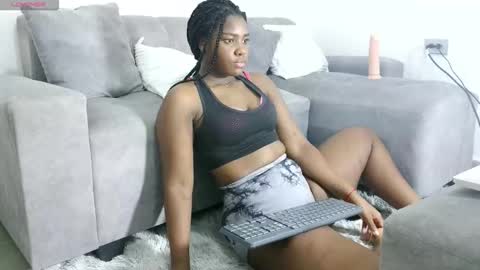 marianaee online show from 09.12.25