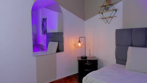 Mariana online show from 12.09.24