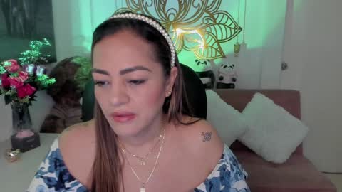 Mariana Lopez online show from 01.06.25