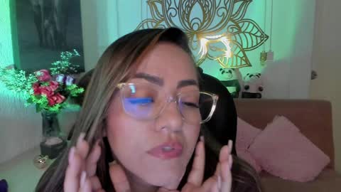 Mariana Lopez online show from 01.10.25