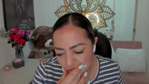 Mariana Lopez online show from 01.15.25