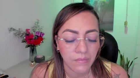 Mariana Lopez online show from 03.04.25