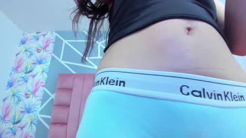 Snapshot of marianamanson chatting on 02.19.25 Mariana Manson online show from 02.19.25