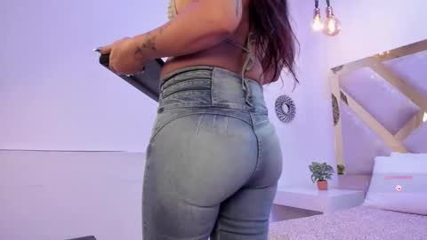 Marianee Rousse  online show from 10.12.25