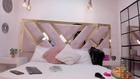 Marianee Rousse  online show from 10.26.25