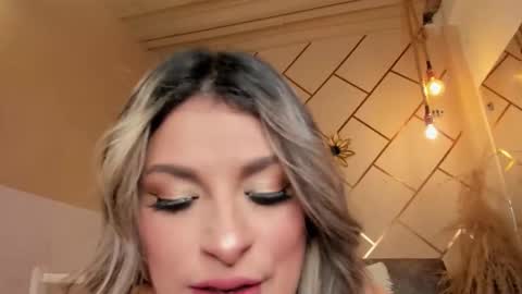 marianeporter online show from 11.22.25