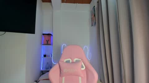 Mariangel online show from 10.22.25