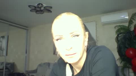 marianna1977 online show from 02.22.25
