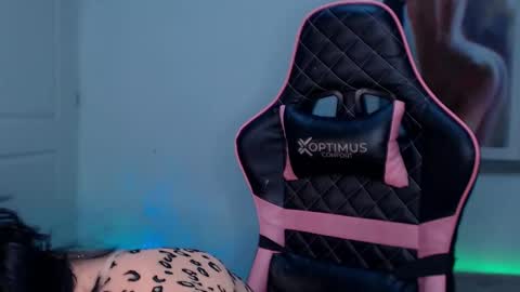 M A R I A N E online show from 12.19.24