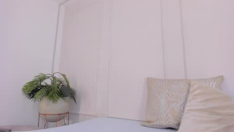 Maria Pettit online show from 12.15.24