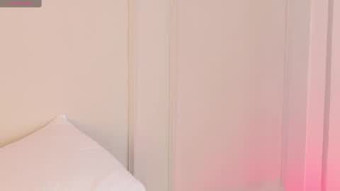 Maria Pettit online show from 10.07.25