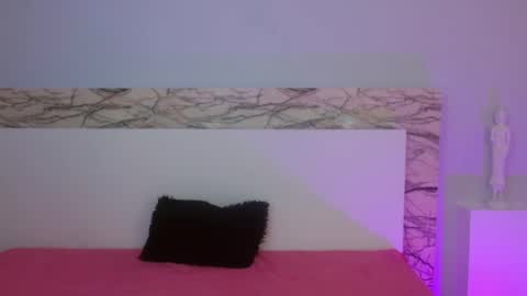 Maria Tyler online show from 03.09.25