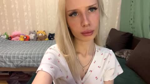 Molly online show from 09.30.25