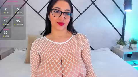 M A R I E online show from 03.06.25