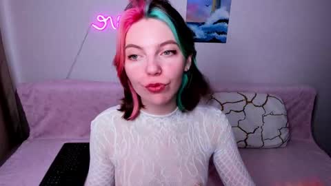 Snapshot of marie_reyes_ chatting on 02.14.26 Mary 3 online show from 02.14.26