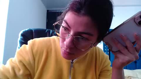 Mariie online show from 02.10.25