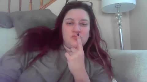 Snapshot of mariemasturbates chatting on 11.06.25 Marie online show from 11.06.25