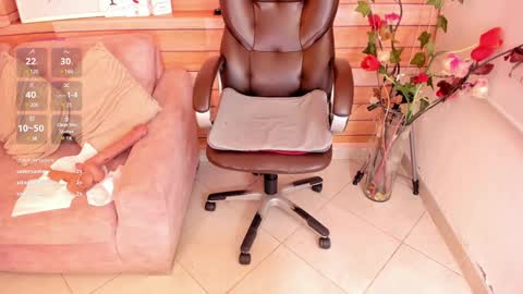 Marien online show from 01.21.25