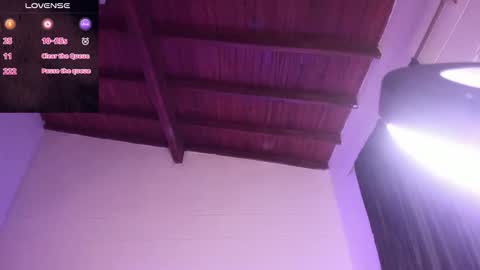 Mariana Hasper online show from 12.15.25