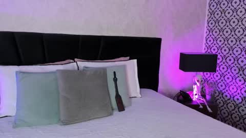 Mariana online show from 11.08.25