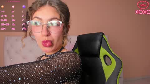 mariie_tayy online show from 01.23.25