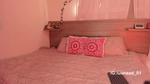 Luna Dulk online show from 11.01.25