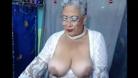 Snapshot of marilincarolina chatting on 01.12.25 Marilin carolina online show from 01.12.25