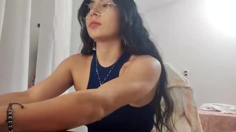 Snapshot of marilove40925 chatting on 10.13.25 marilove40925 online show from 10.13.25