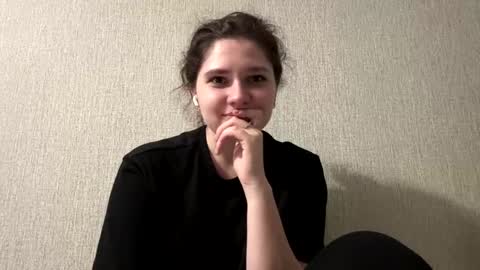 Emmie online show from 03.27.26