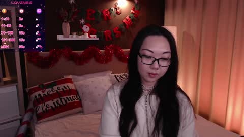 Snapshot of marine_vact chatting on 12.14.24 Marine online show from 12.14.24
