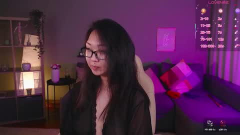 Snapshot of marine_vact chatting on 09.27.25 Marine online show from 09.27.25