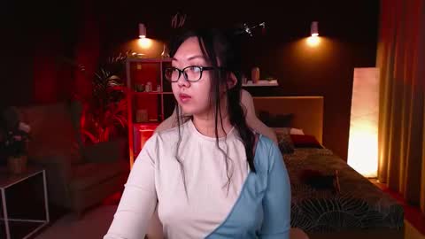 Snapshot of marine_vact chatting on 10.13.25 Marine online show from 10.13.25